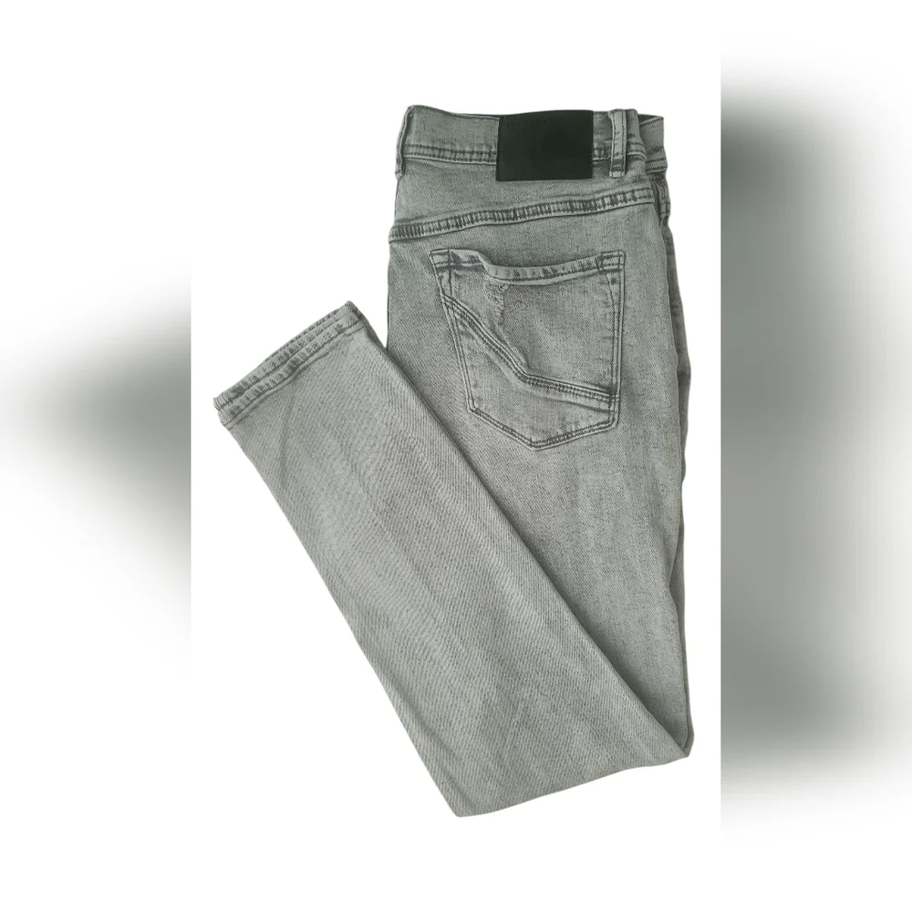 Empyre Verge Gray Slim Jeans Distressed Style Sz 33